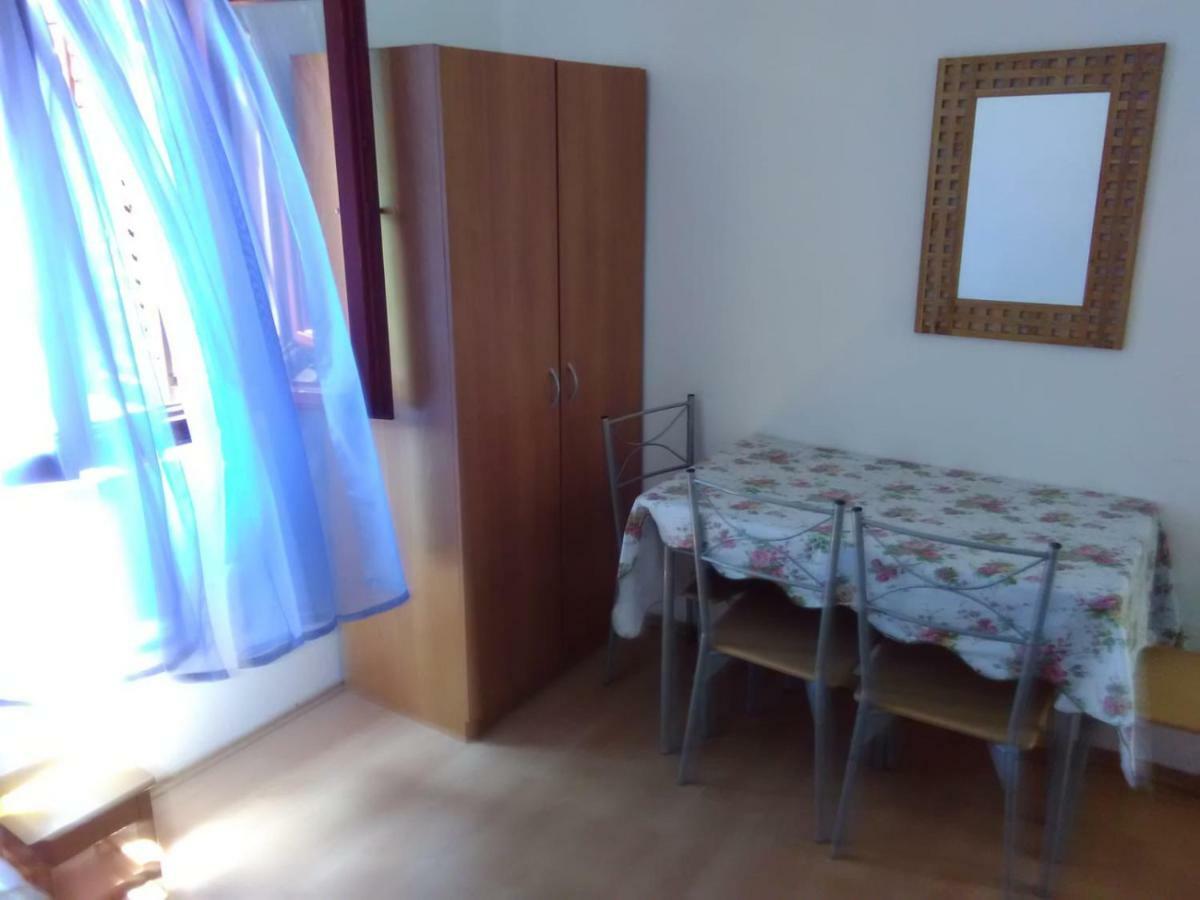 Apartmani Kovacic Murter Ngoại thất bức ảnh