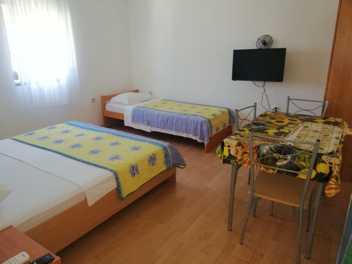 Apartmani Kovacic Murter Ngoại thất bức ảnh